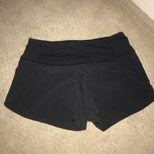 Black Lululemon run times short ll